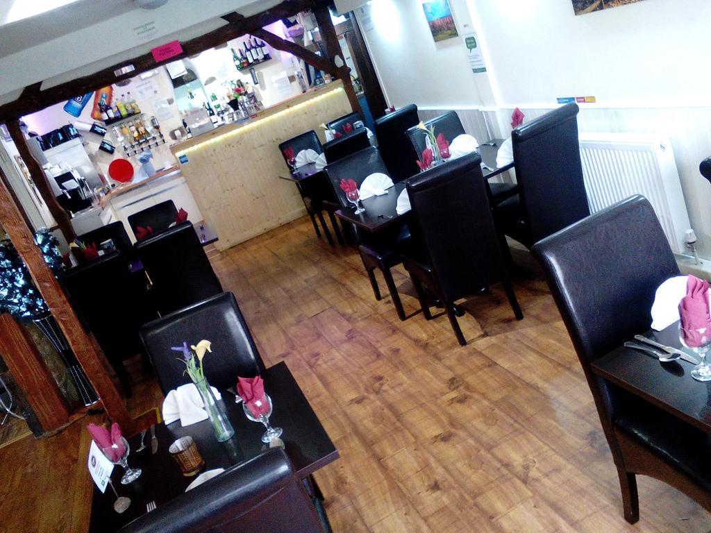 Zara Continental Hotel Langholm Luaran gambar
